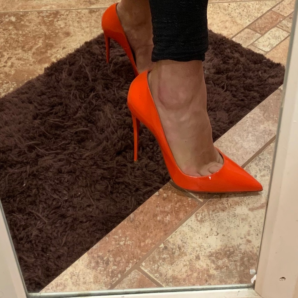 Christian Louboutin Glossy Papaya Patent Pointed-Toe Stilettos - Picture 7 of 9